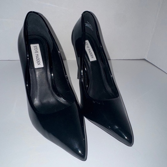 Steve Madden Black Patent Stilettos Sz 8 - Picture 3 of 9
